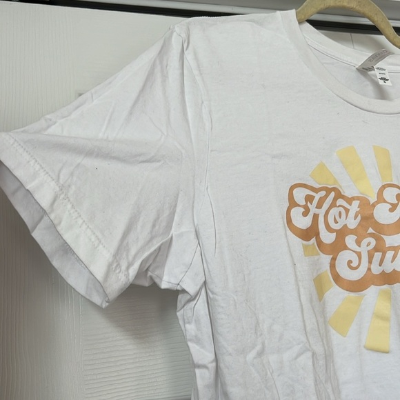 Hot Mom Summer T-shirt‎ - Picture 2 of 3